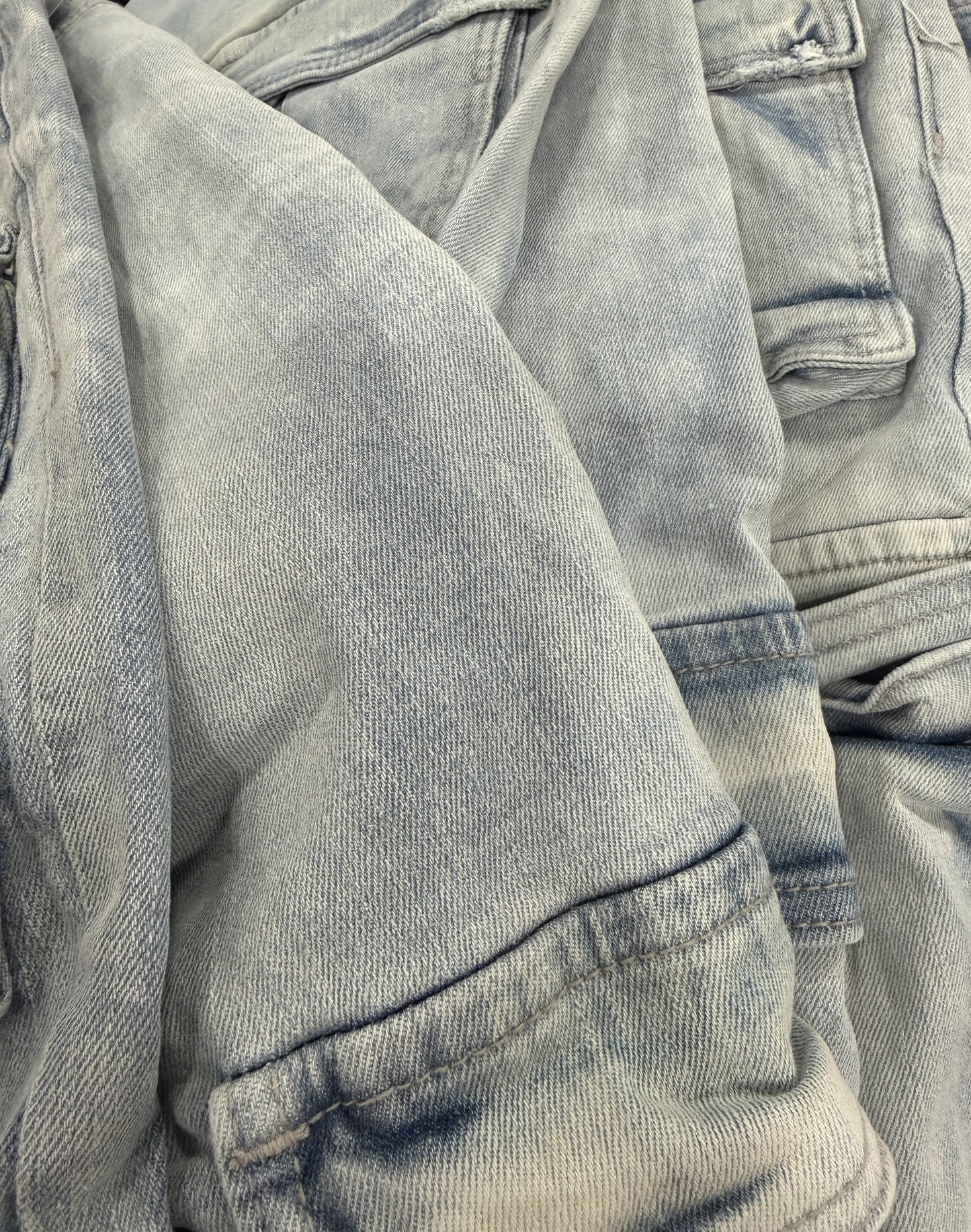 Jordan Denim w/ Cargo Pockets Slim Taper Fit Jeans (Iced White)