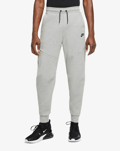 Nike Sportswear Tech Fleece Joggers (READ DESCRIPTION)