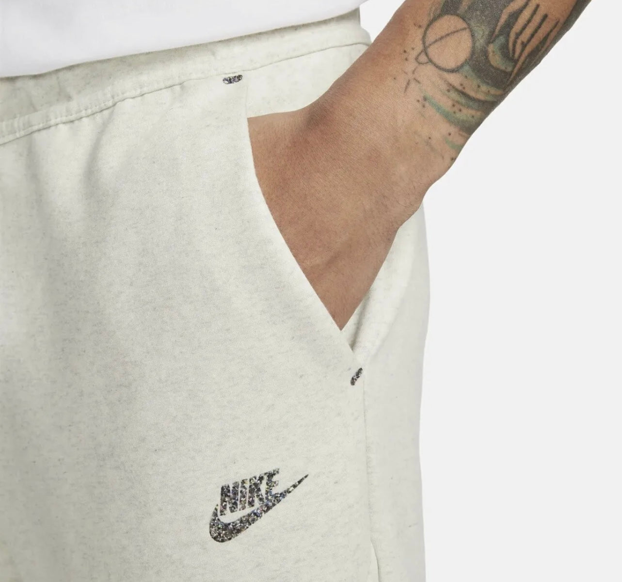 Nike Sportswear Tech Fleece Joggers (READ DESCRIPTION)