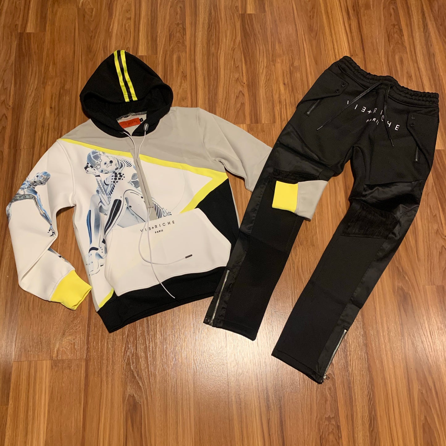 Vie Riche Droid Girl Hoody U