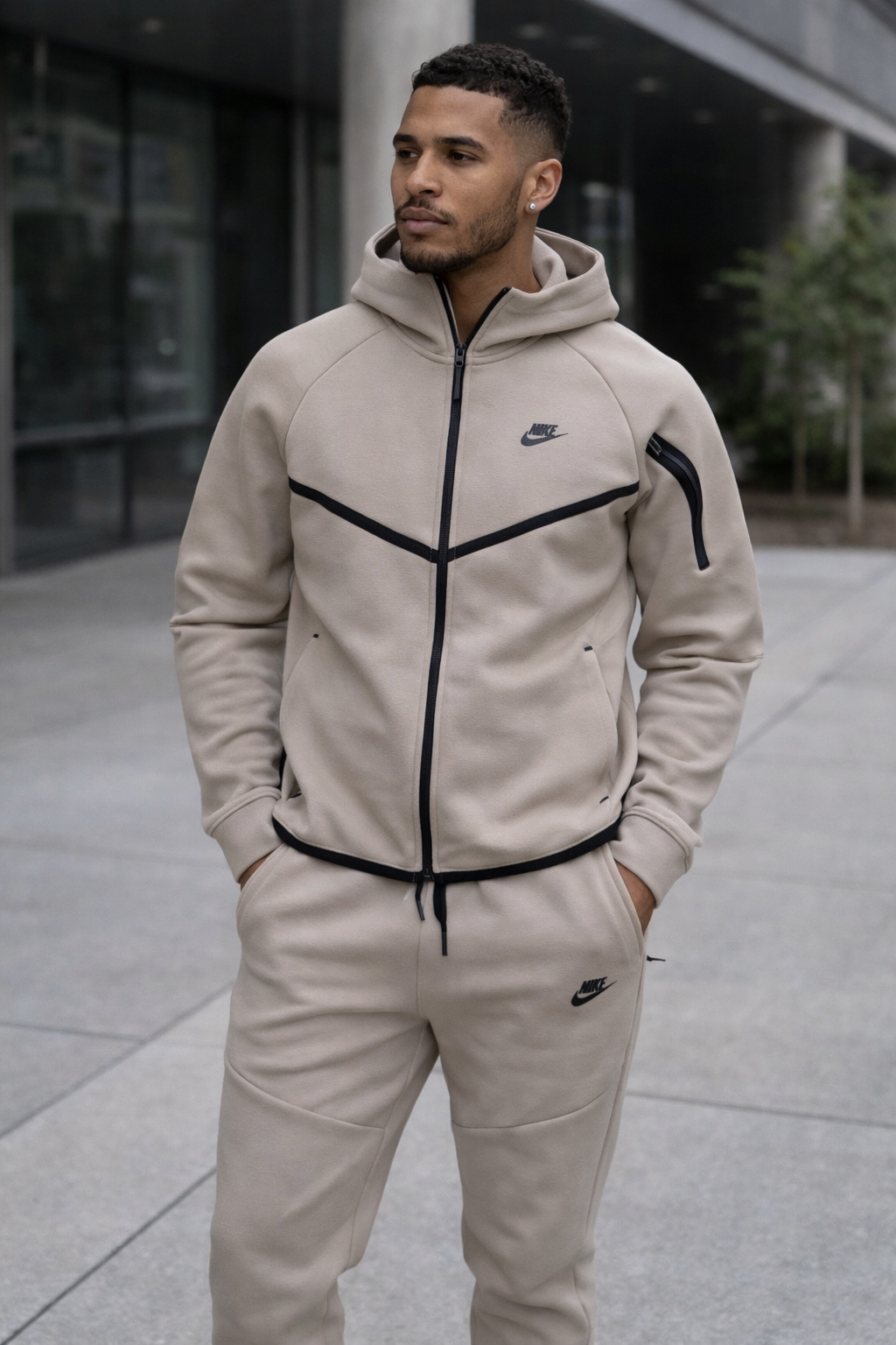 Nike Men's Tech Fleece Zip Hoodie & Pants Set (Beige)
