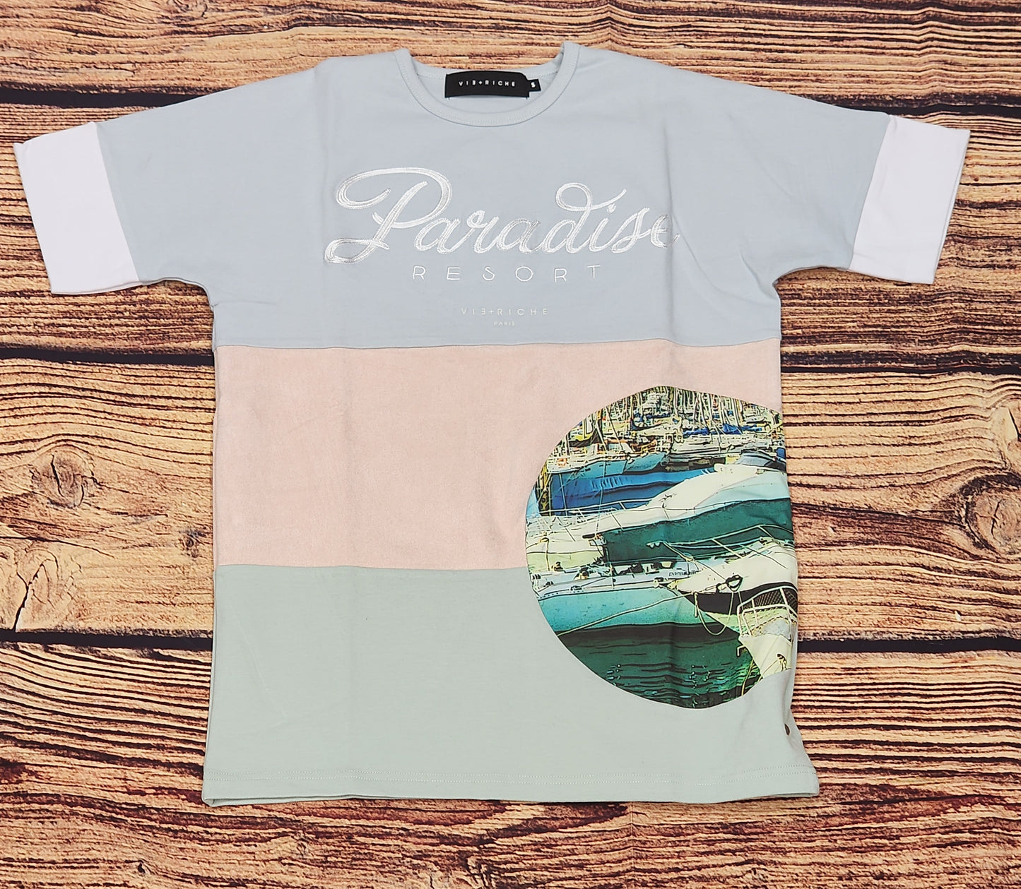 Vie Riche Paradise Resort Tee U