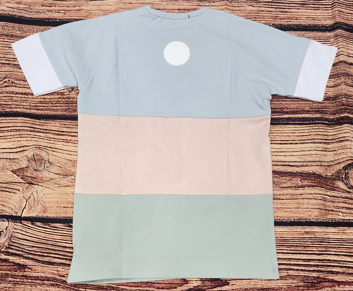 Vie Riche Paradise Resort Tee U