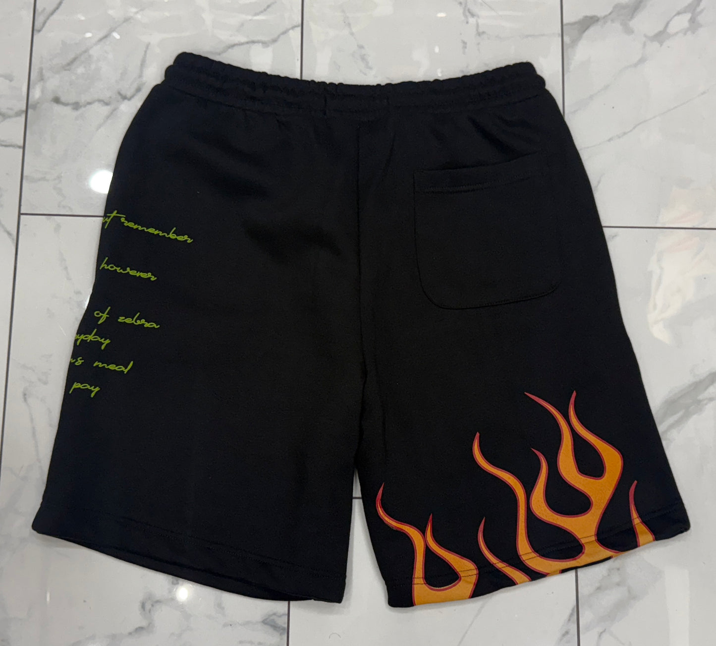 Live Mechanics Black Shorts U