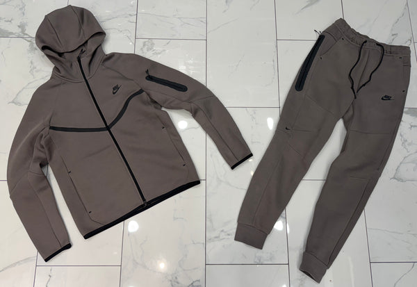 Nike Men's Tech Fleece Zip Hoodie & Pants Set (Cave Stone/Black)