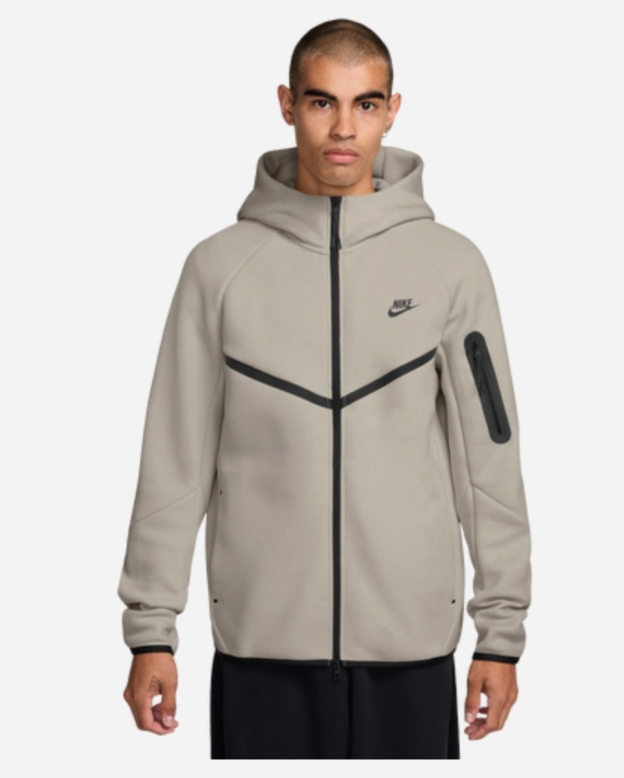 Nike Men's Tech Fleece Zip Hoodie & Pants Set (Beige)