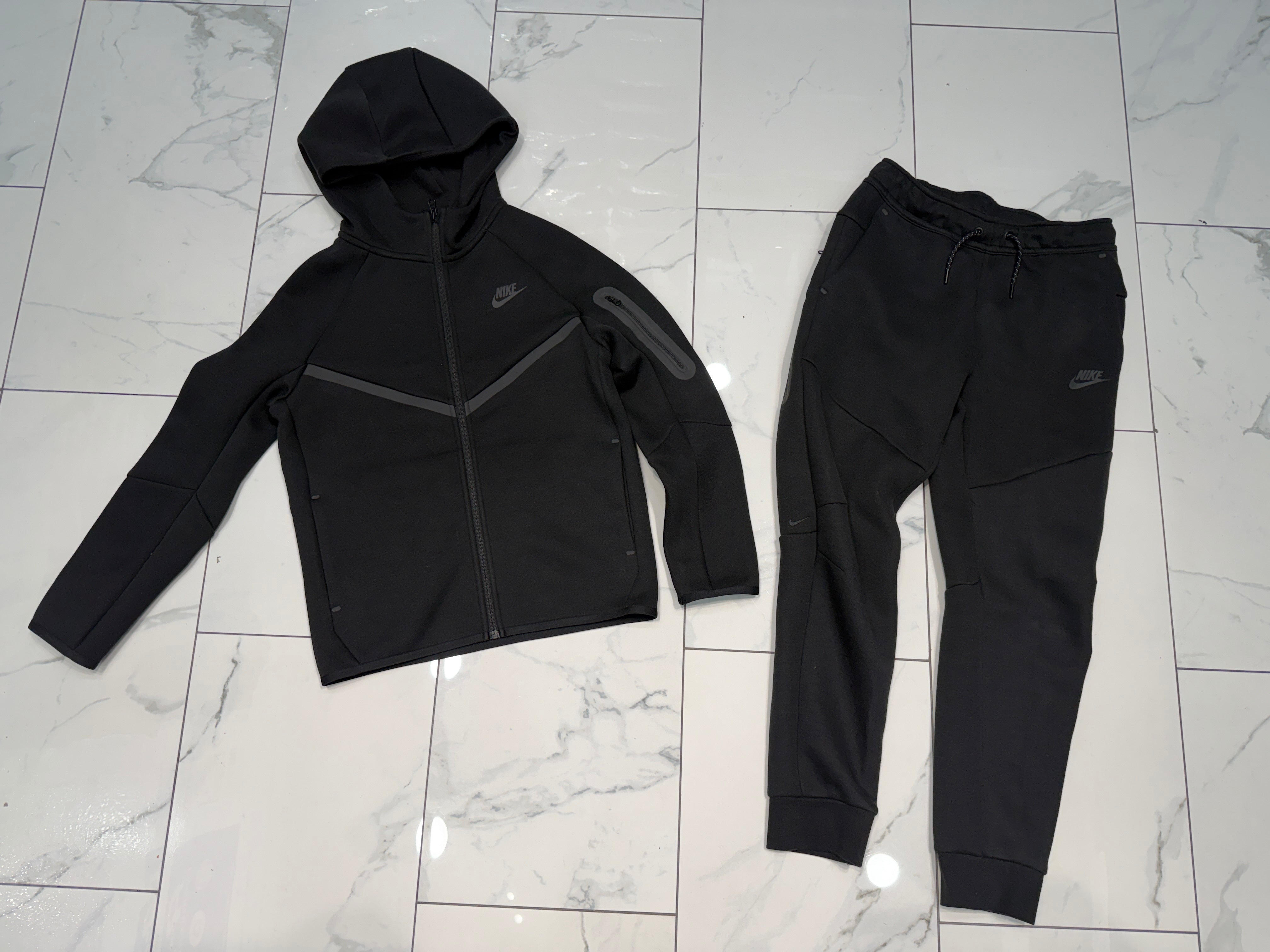 Authentic Big Kids Nike Tech Fleece Full Zip Hoodie & Pants Set