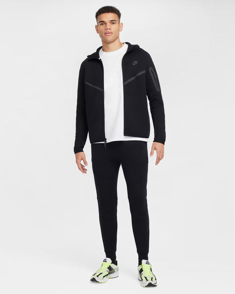 Nike Men's Tech Fleece Zip Hoodie & Pants Set (Black)
