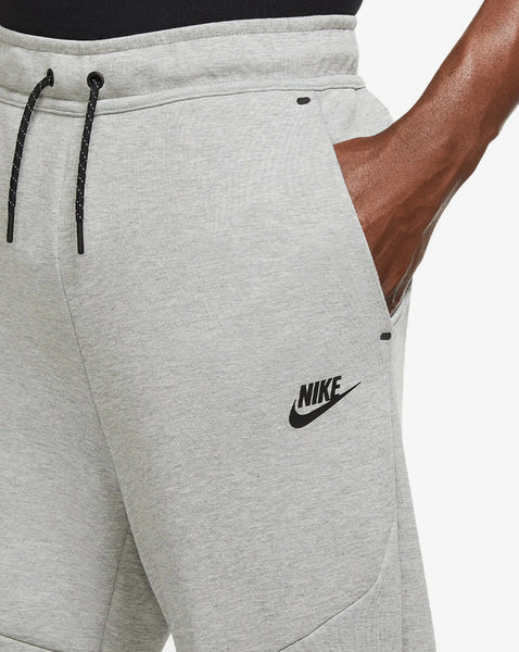 Nike Sportswear Tech Fleece Joggers (READ DESCRIPTION)