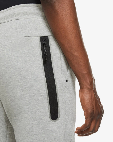 Nike Sportswear Tech Fleece Joggers (READ DESCRIPTION)