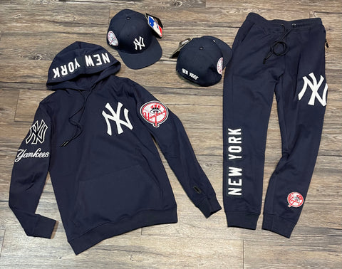 New York Yankees Pro Standard Sweatsuit