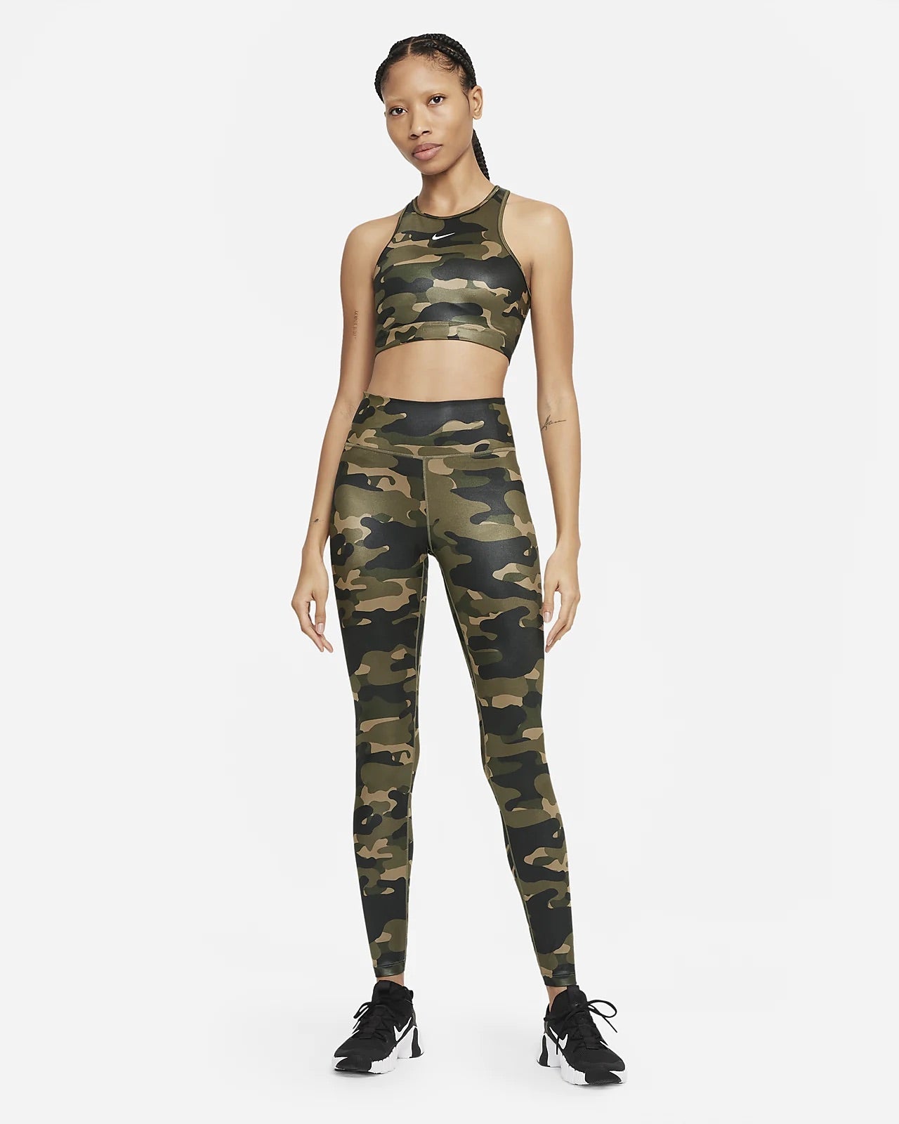 Nike Women's Dri-Fit Swoosh Medium Support 1-Piece Pad High-Neck Camo Sports  Bra - Camouflage (Medium) 