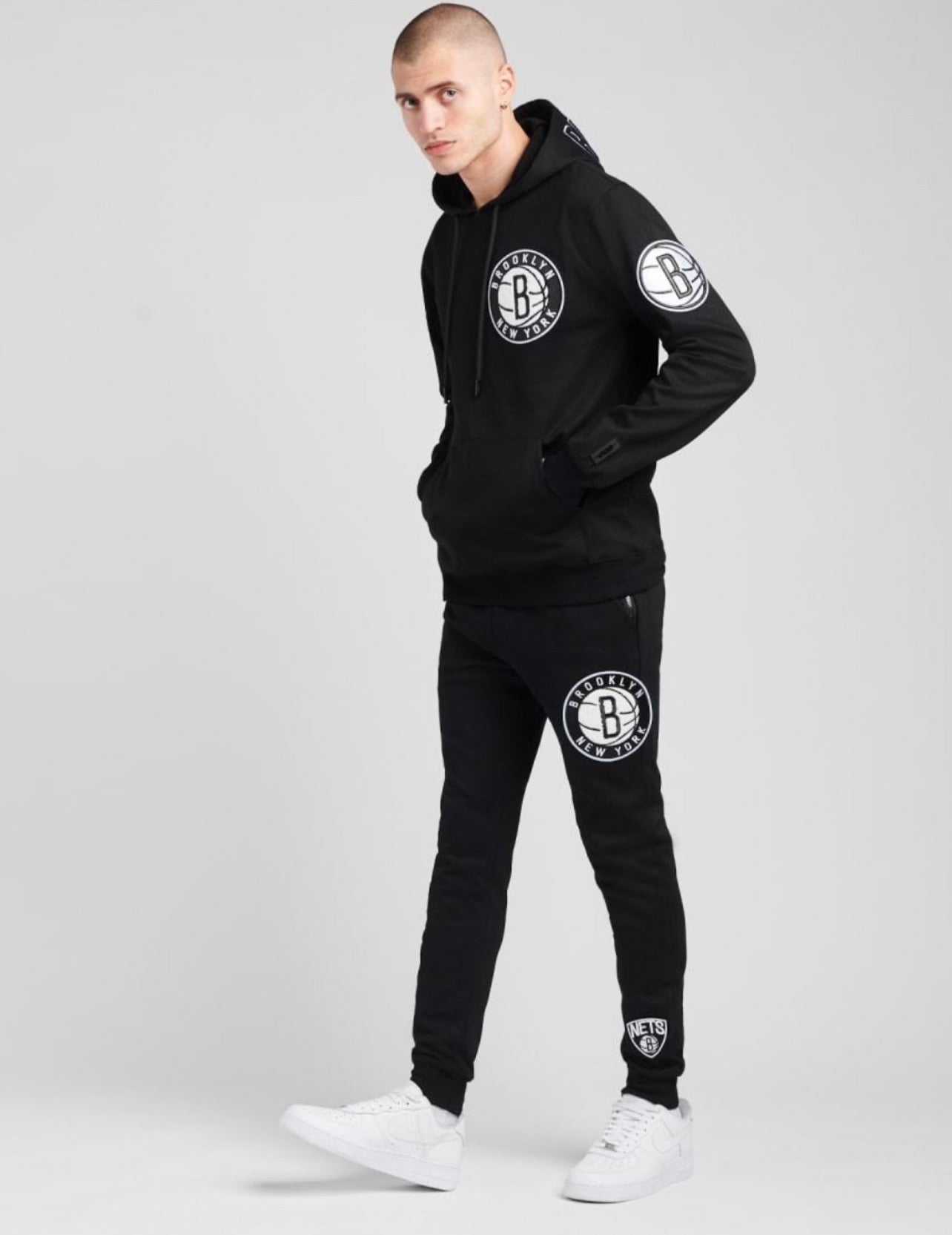 Brooklyn Nets Pro Standard Sweatsuit Get Fly NYC