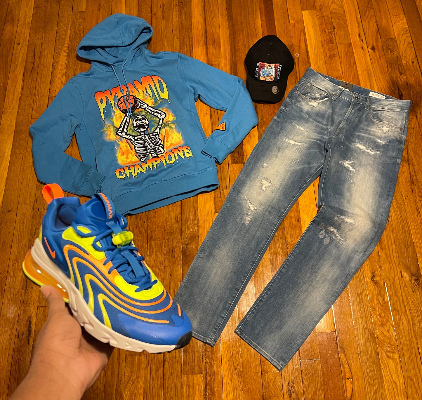 Black Pyramid “Champions” Hoody U