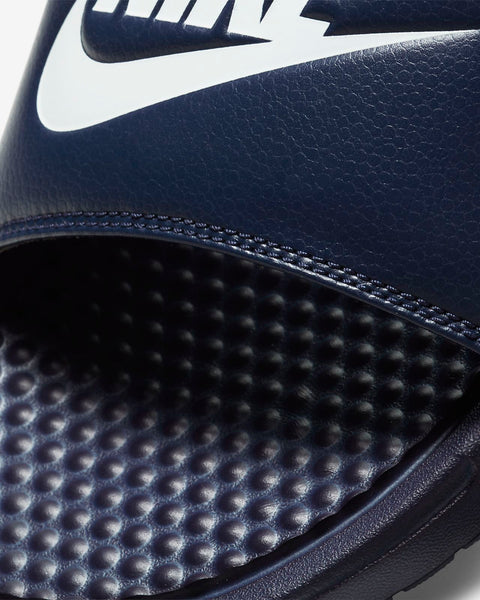 Nike Benassi JDI Slides