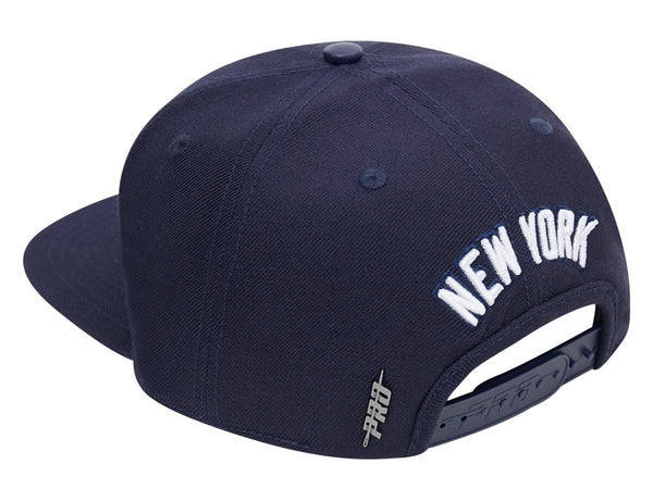 Pro Standard  New York Yankees Pink Bottom Snapback