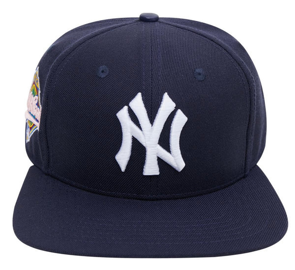 Pro Standard  New York Yankees Pink Bottom Snapback
